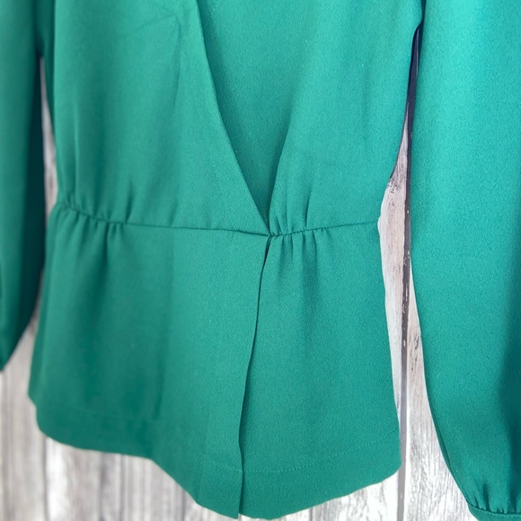 J.CREW Drapey Crepe Faux-Wrap Top Luminary Green Size 00 - Picture 5 of 12